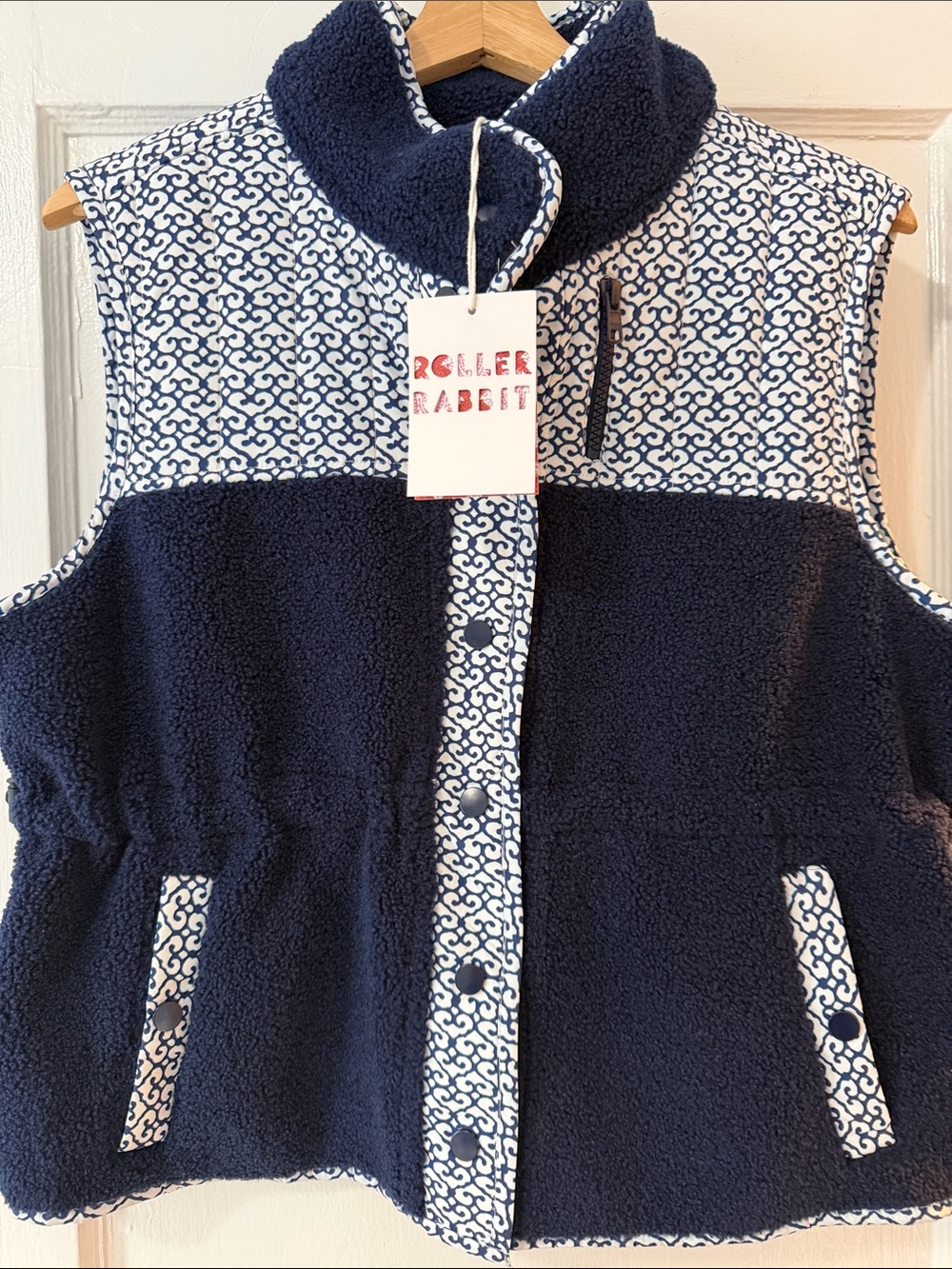 NWT Roller Rabbit Navy and White Patterned Sherpa Vest